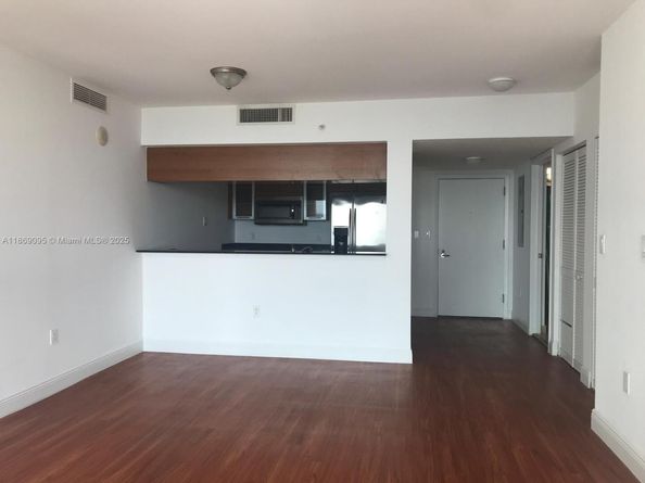 1800 N Bayshore Dr 3910, Miami FL 33132