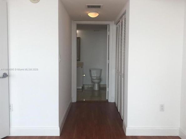1800 N Bayshore Dr 3910, Miami FL 33132