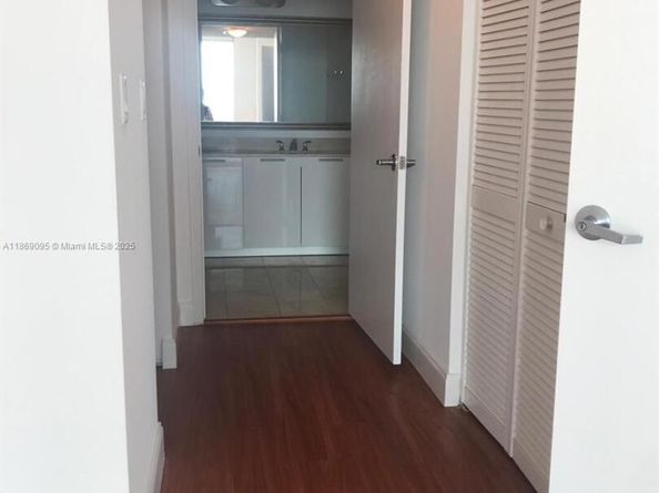 1800 N Bayshore Dr 3910, Miami FL 33132