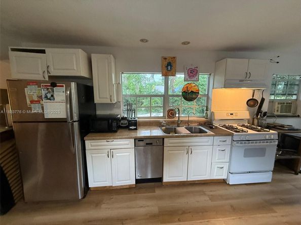 3611 SW 36th St, West Park FL 33023