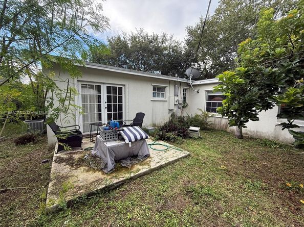 3611 SW 36th St, West Park FL 33023