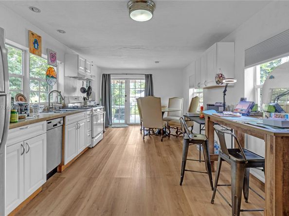 3611 SW 36th St, West Park FL 33023