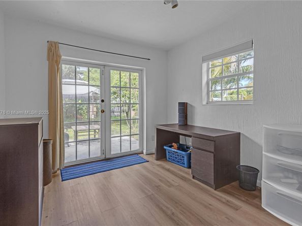 3611 SW 36th St, West Park FL 33023
