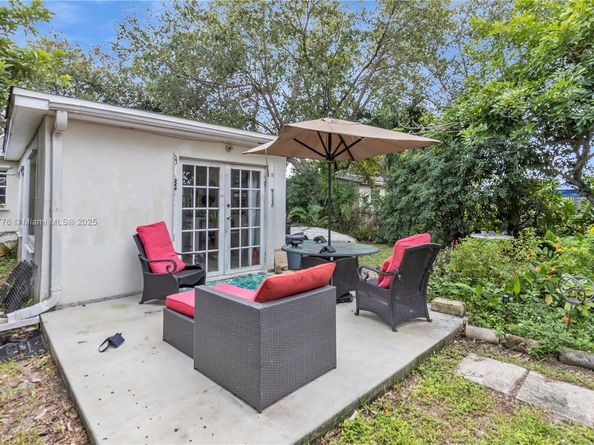 3611 SW 36th St, West Park FL 33023