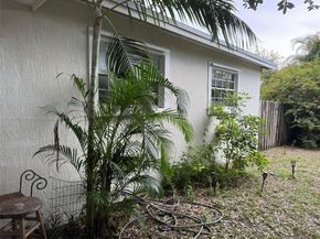 3611 SW 36th St, West Park FL 33023