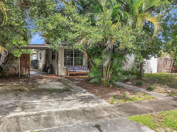 3611 SW 36th St, West Park FL 33023