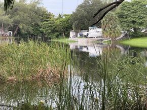 3611 SW 36th St, West Park FL 33023