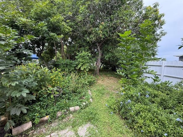 3611 SW 36th St, West Park FL 33023