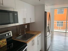 450 SW 3rd St 10, Miami FL 33130