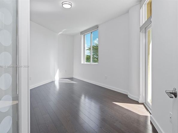 1 Century Ln 505, Miami Beach FL 33139