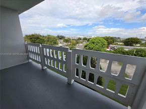 15600 NW 7th Ave 511, Miami FL 33169