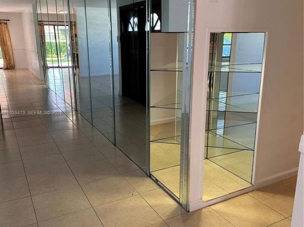 9840 SW 163rd St, Miami FL 33157