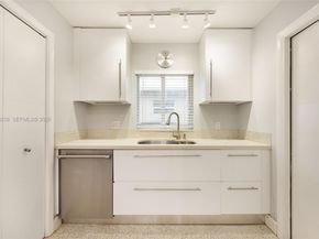 1734 W Las Olas Blvd, Fort Lauderdale FL 33312