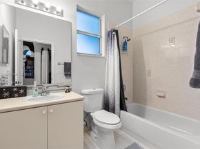 3712 NE 16th St, Homestead FL 33033