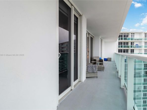 100 Bayview Dr 2014, Sunny Isles Beach FL 33160