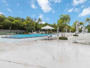 100 Bayview Dr 2014, Sunny Isles Beach FL 33160