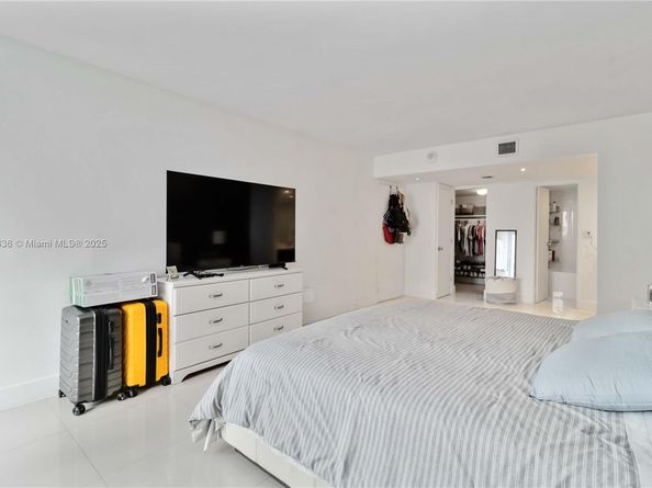100 Bayview Dr 2014, Sunny Isles Beach FL 33160