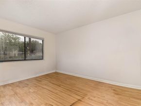 325 Lakeview Dr 102, Weston FL 33326