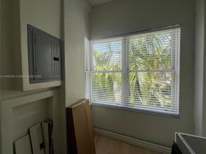 2421 Lake Pancoast Dr 4D, Miami Beach FL 33140