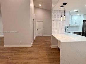 4690 S Fountains Dr S, Lake Worth FL 33467