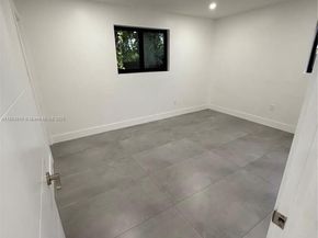 5711 SW 92nd Ave, Miami FL 33173
