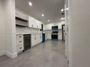 5711 SW 92nd Ave, Miami FL 33173