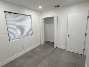5711 SW 92nd Ave, Miami FL 33173