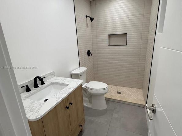 5711 SW 92nd Ave, Miami FL 33173