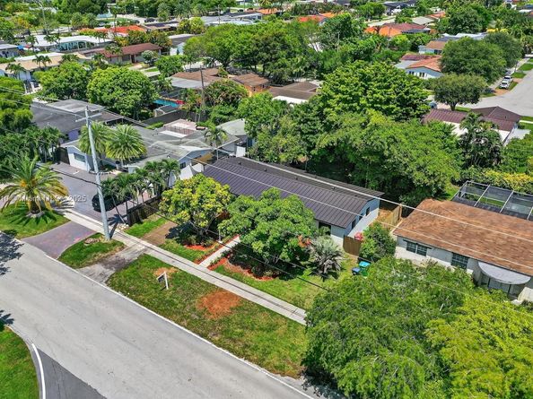5711 SW 92nd Ave, Miami FL 33173