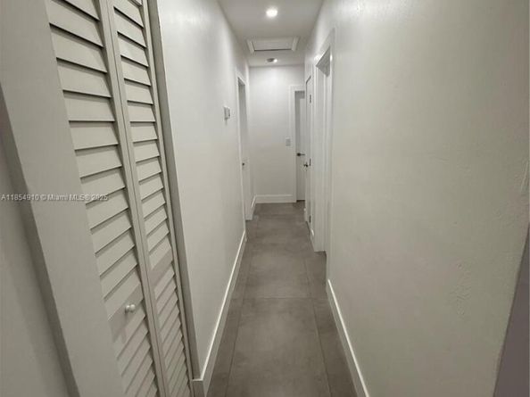 5711 SW 92nd Ave, Miami FL 33173