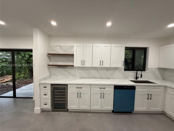 5711 SW 92nd Ave, Miami FL 33173