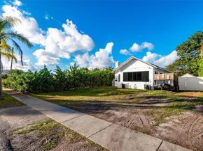 1683 NE 168th St, North Miami Beach FL 33162