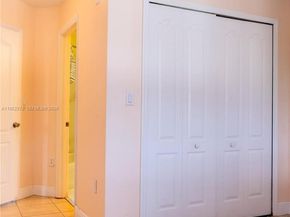 8906 W Flagler St 222, Miami FL 33174