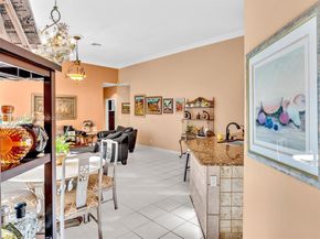 900 Spoonbill Cir, Weston FL 33326