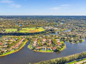 900 Spoonbill Cir, Weston FL 33326