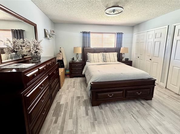 11512 SW 6th St, Sweetwater FL 33174