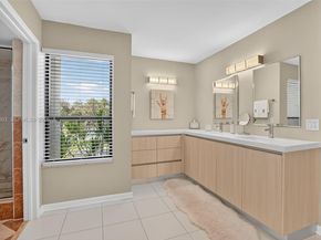 5901 Camino Del Sol 207, Boca Raton FL 33433