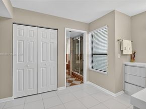 5901 Camino Del Sol 207, Boca Raton FL 33433