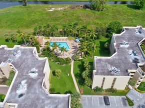 5901 Camino Del Sol 207, Boca Raton FL 33433