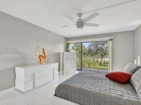 5901 Camino Del Sol 207, Boca Raton FL 33433