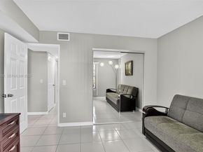 5901 Camino Del Sol 207, Boca Raton FL 33433