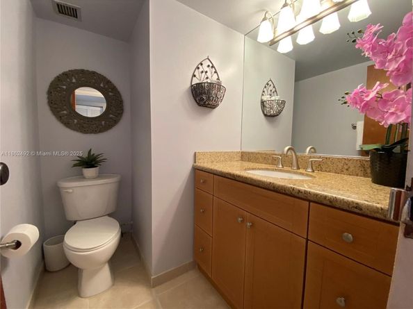2935 NE 163rd St 5K, North Miami Beach FL 33160
