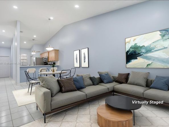 6726 NW 188th Ter, Hialeah FL 33015