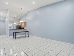 6726 NW 188th Ter, Hialeah FL 33015