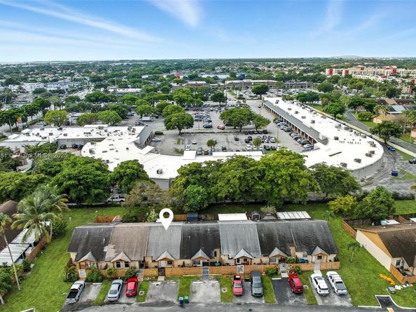 6726 NW 188th Ter, Hialeah FL 33015