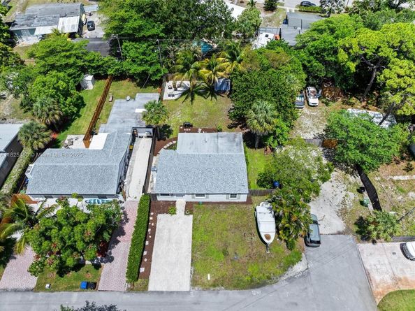 1480 SW 26th Ave, Fort Lauderdale FL 33312