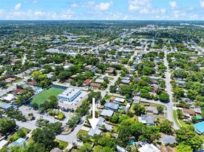 1480 SW 26th Ave, Fort Lauderdale FL 33312