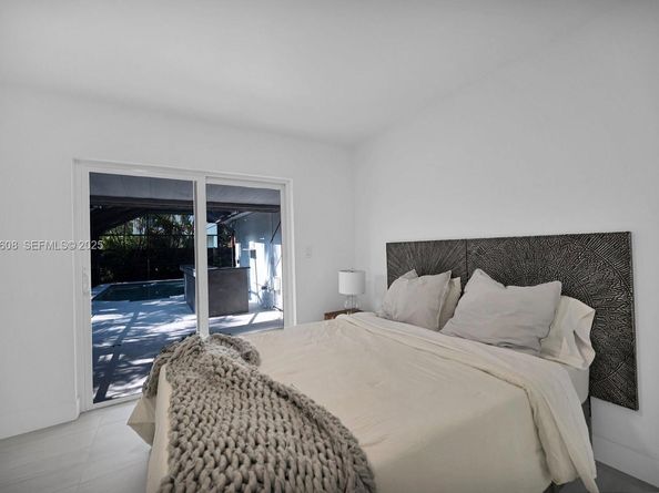 1546 Van Buren St, Hollywood FL 33020