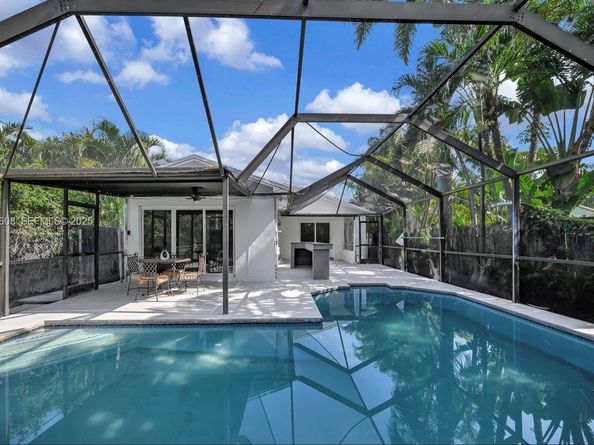 1546 Van Buren St, Hollywood FL 33020