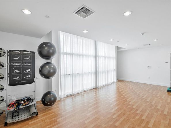 350 NE 24th St 714, Miami FL 33137